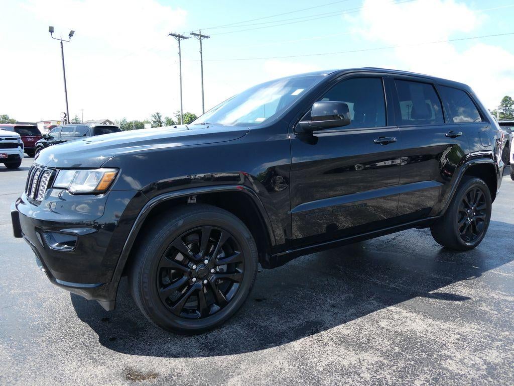 2017 Jeep Grand Cherokee Altitude 4x4 *Ltd Avail*