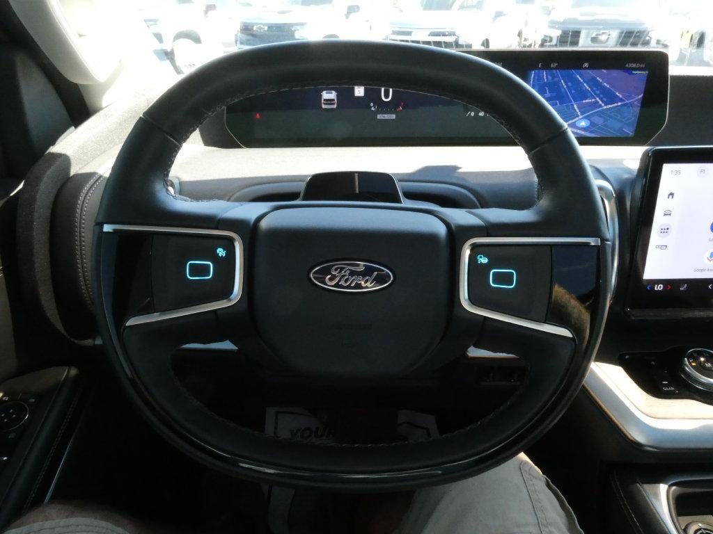 2025 Ford Expedition Max Platinum 4x4
