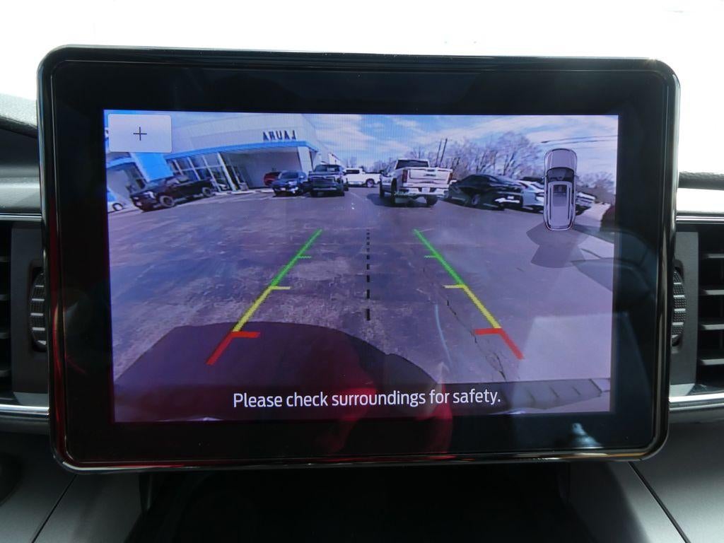 2023 Ford Explorer XLT 4WD