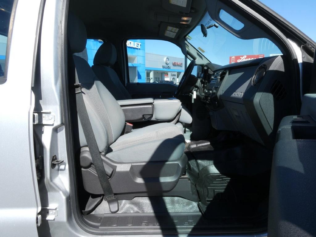 2015 Ford Super Duty F-250 SRW 4WD Crew Cab 6-3/4 Ft Box XL
