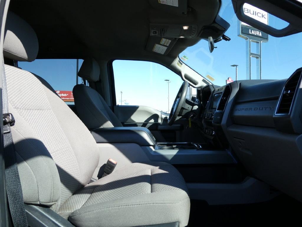 2022 Ford Super Duty F-250 SRW XLT 4WD Crew Cab 6.75' Box