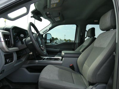2024 Ford Super Duty F-250 SRW XLT 4WD Crew Cab 6.75' Box