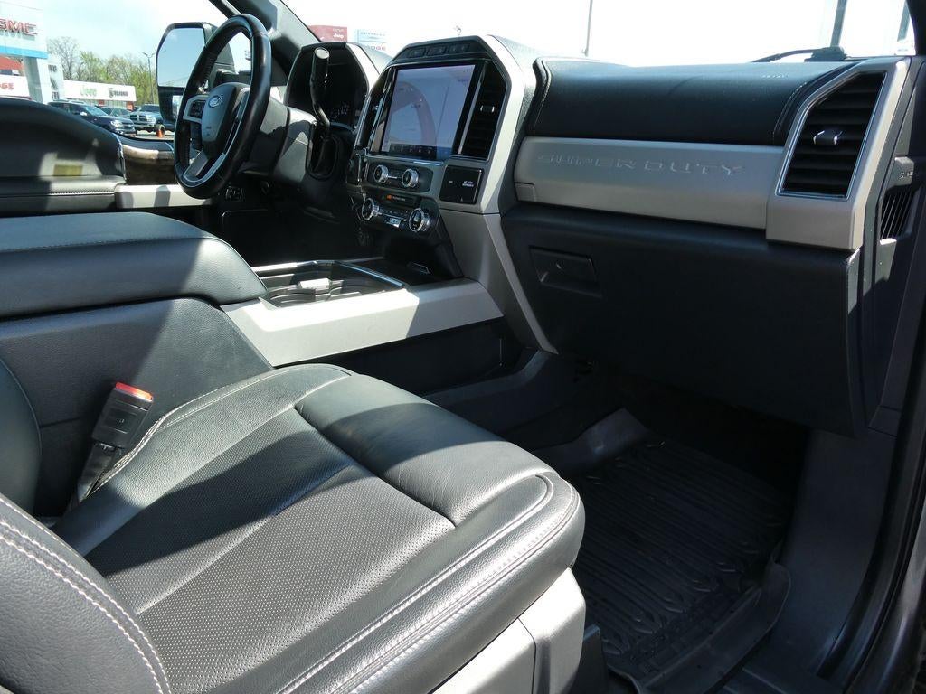 2022 Ford Super Duty F-250 SRW LARIAT 4WD Crew Cab 6.75' Box