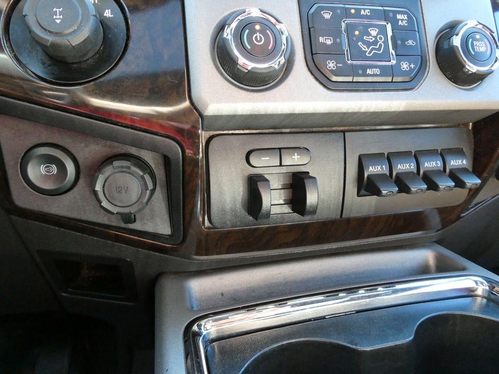 2016 Ford Super Duty F-250 SRW 4WD Crew Cab 6-3/4 Ft Box Platinum