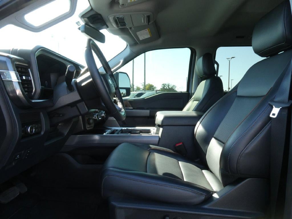 2025 Ford Super Duty F-250 SRW LARIAT 4WD Crew Cab 6.75' Box