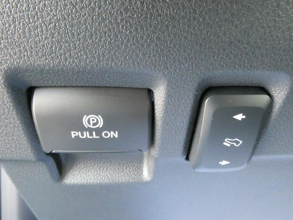2025 Ford Super Duty F-250 SRW LARIAT 4WD Crew Cab 6.75' Box