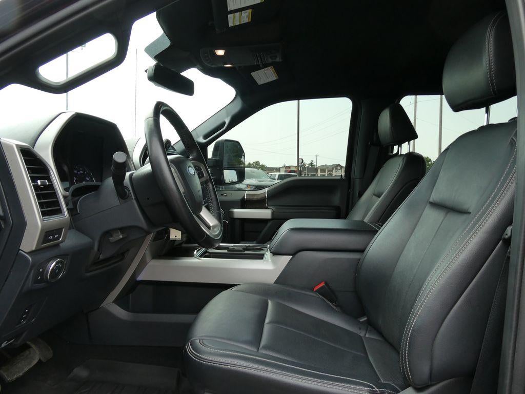 2022 Ford Super Duty F-250 SRW LARIAT 4WD Crew Cab 6.75' Box
