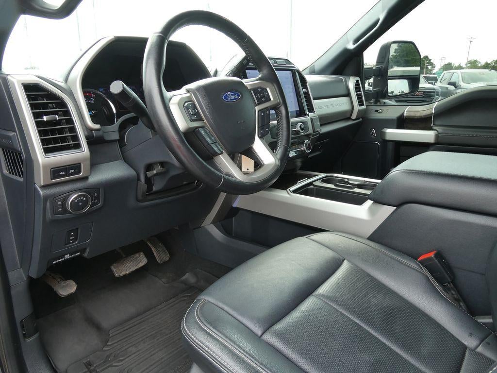 2022 Ford Super Duty F-250 SRW LARIAT 4WD Crew Cab 6.75' Box