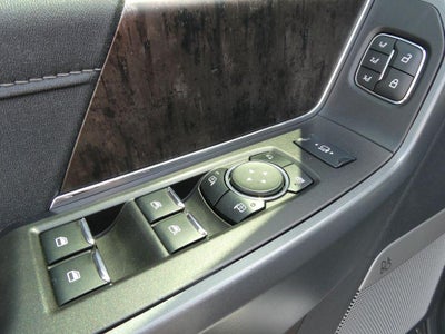 2023 Ford Super Duty F-250 SRW LARIAT 4WD Crew Cab 6.75' Box