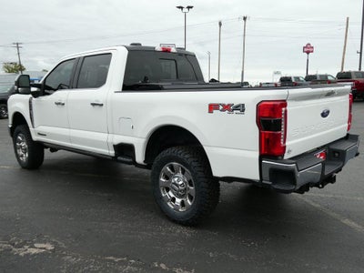 2023 Ford Super Duty F-250 SRW LARIAT 4WD Crew Cab 6.75' Box