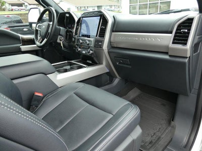 2022 Ford Super Duty F-350 SRW LARIAT 4WD Crew Cab 6.75' Box