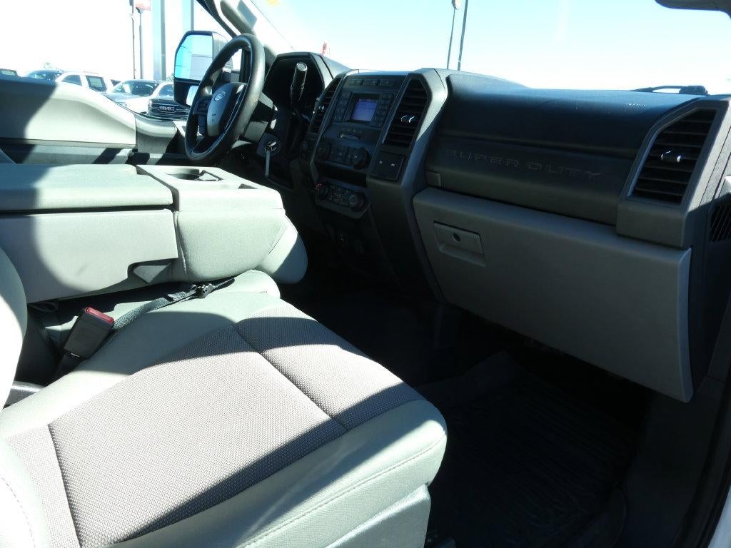 2020 Ford Super Duty F-350 SRW XL 4WD Crew Cab 6.75' Box