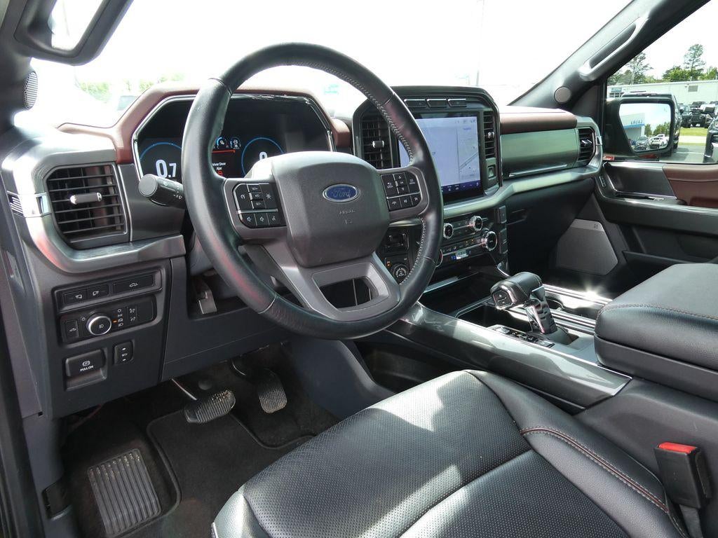 2022 Ford F-150 LARIAT 4WD SuperCrew 5.5' Box