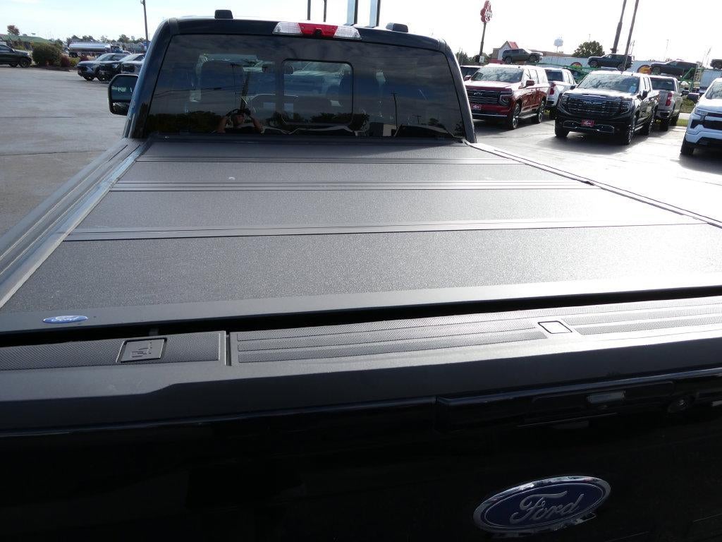2022 Ford F-150 LARIAT 4WD SuperCrew 5.5' Box