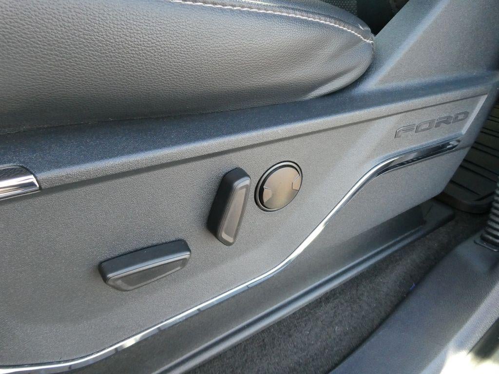 2023 Ford F-150 LARIAT 4WD SuperCrew 5.5' Box