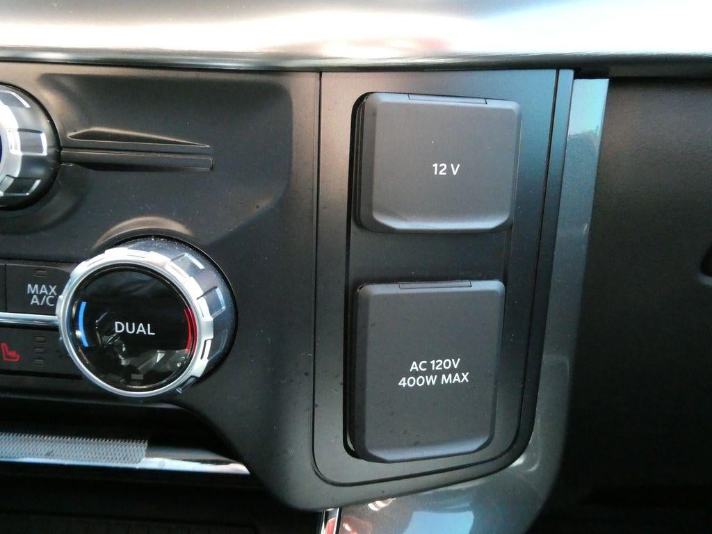 2023 Ford F-150 LARIAT 4WD SuperCrew 5.5' Box