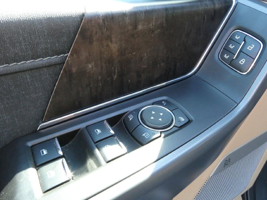 2021 Ford F-150 LARIAT 4WD SuperCrew 5.5' Box