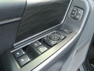 2025 Ford F-150 LARIAT 4WD SuperCrew 5.5' Box