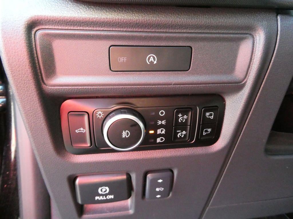 2025 Ford F-150 LARIAT 4WD SuperCrew 5.5' Box