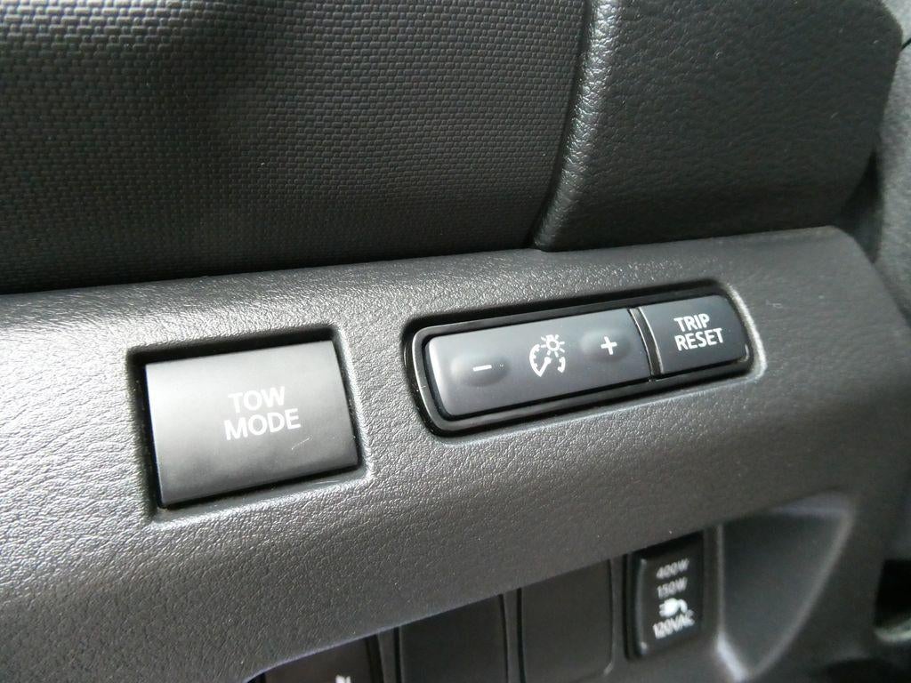 2022 Nissan Frontier Crew Cab 4x4 PRO-4X Auto