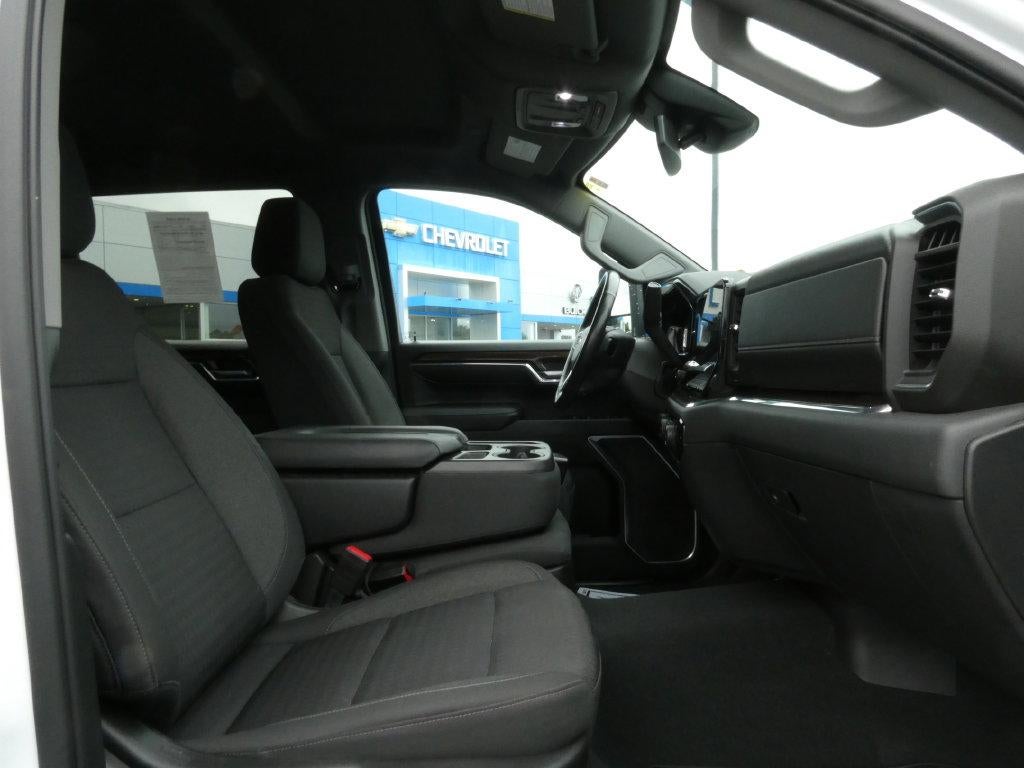2022 Chevrolet Silverado 1500 Crew Cab Short Box 4-Wheel Drive LT 1LT