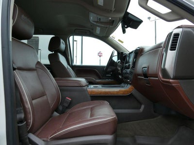 2015 Chevrolet Silverado 1500 Crew Cab Standard Box 4-Wheel Drive High Country