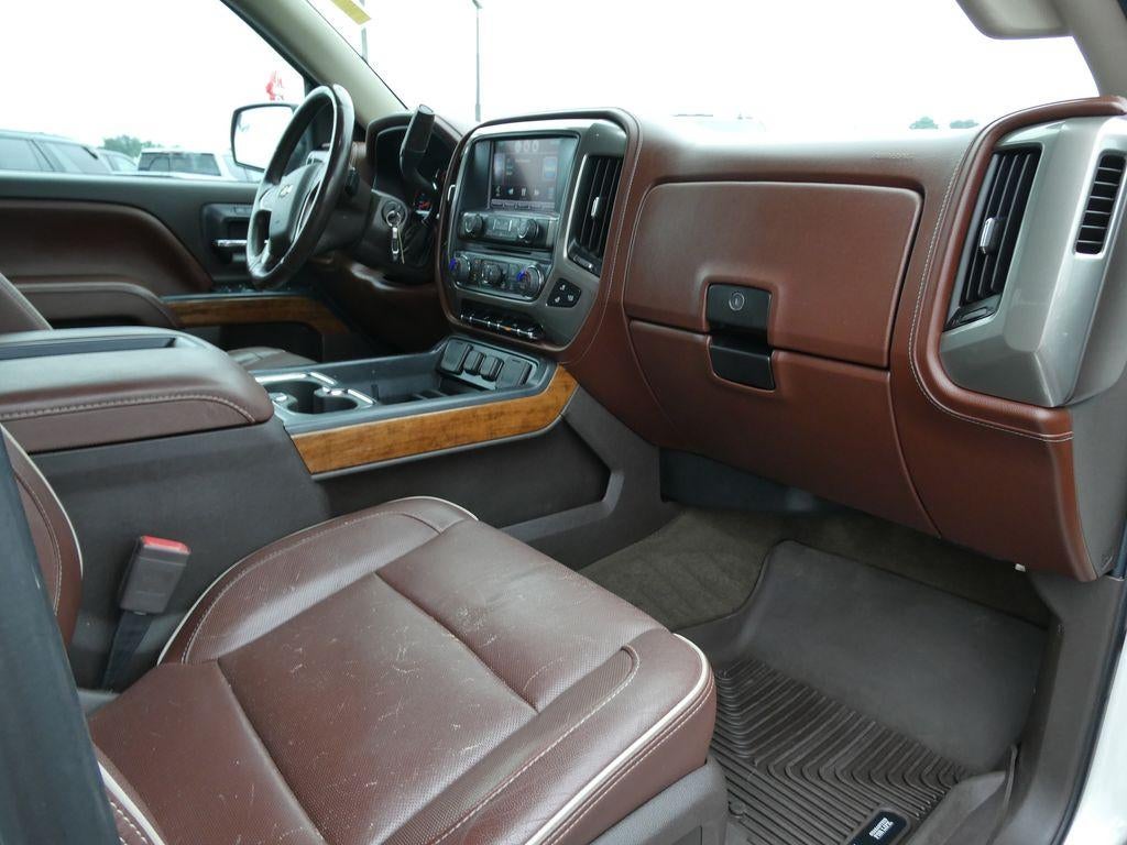 2015 Chevrolet Silverado 1500 Crew Cab Standard Box 4-Wheel Drive High Country