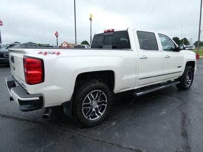 2015 Chevrolet Silverado 1500 Crew Cab Standard Box 4-Wheel Drive High Country