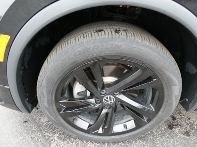 2024 Volkswagen Tiguan 2.0T SE R-Line Black 4MOTION
