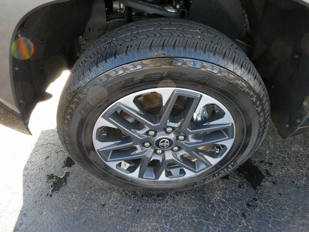 2025 Toyota Tundra 4WD 4WD Limited Hybrid CrewMax 5.5' Bed (Natl)