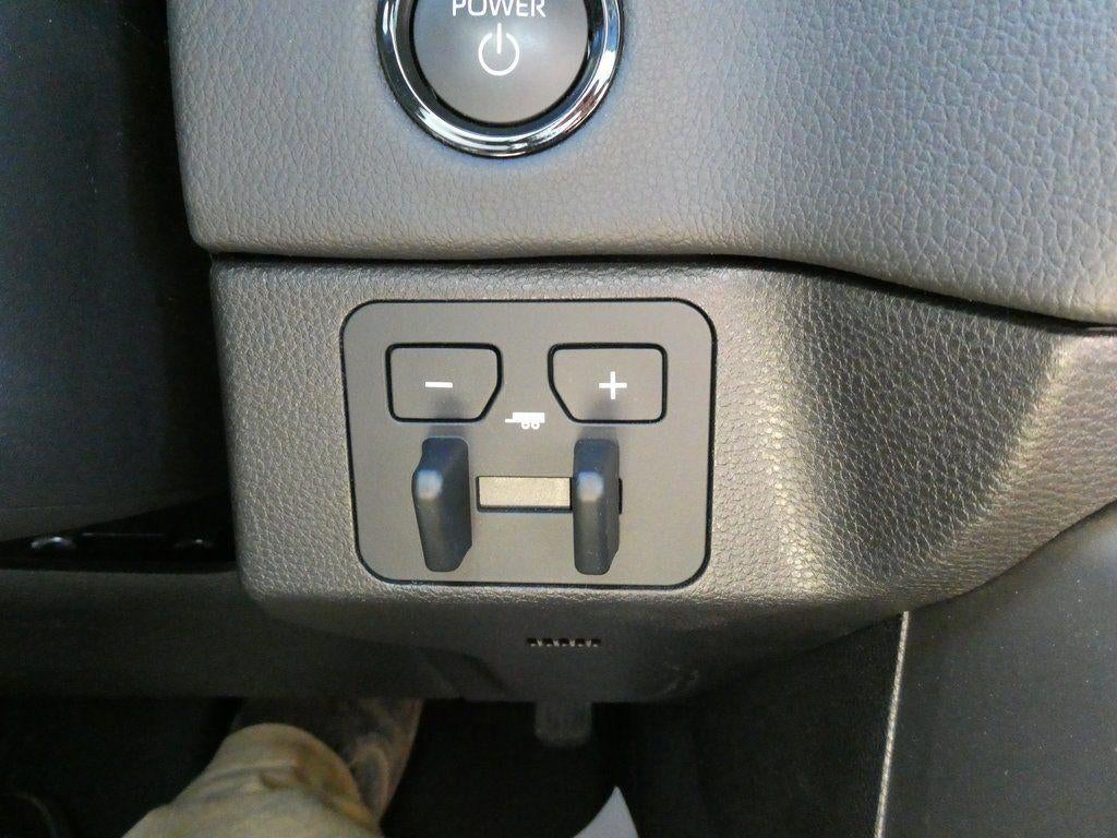 2025 Toyota Tundra 4WD 4WD Limited Hybrid CrewMax 5.5' Bed (Natl)