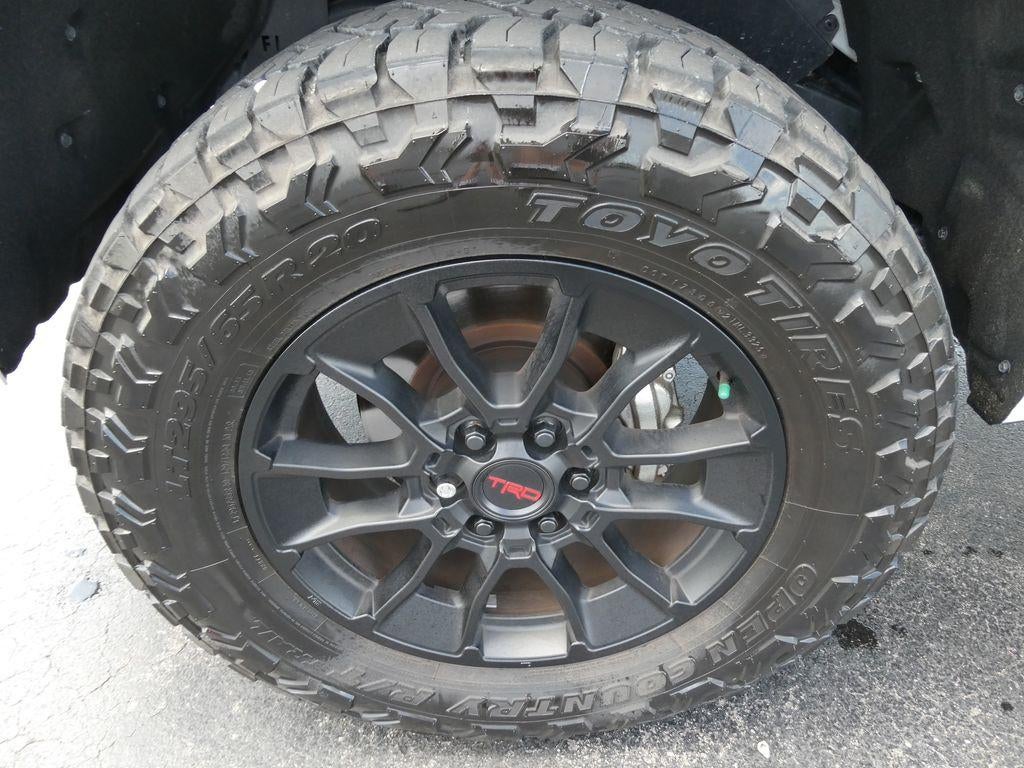 2026 Toyota Tundra 4WD 4WD Platinum CrewMax 5.5' Bed (Natl)