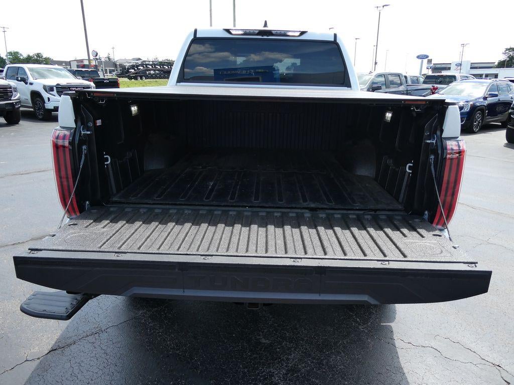 2026 Toyota Tundra 4WD 4WD Platinum CrewMax 5.5' Bed (Natl)