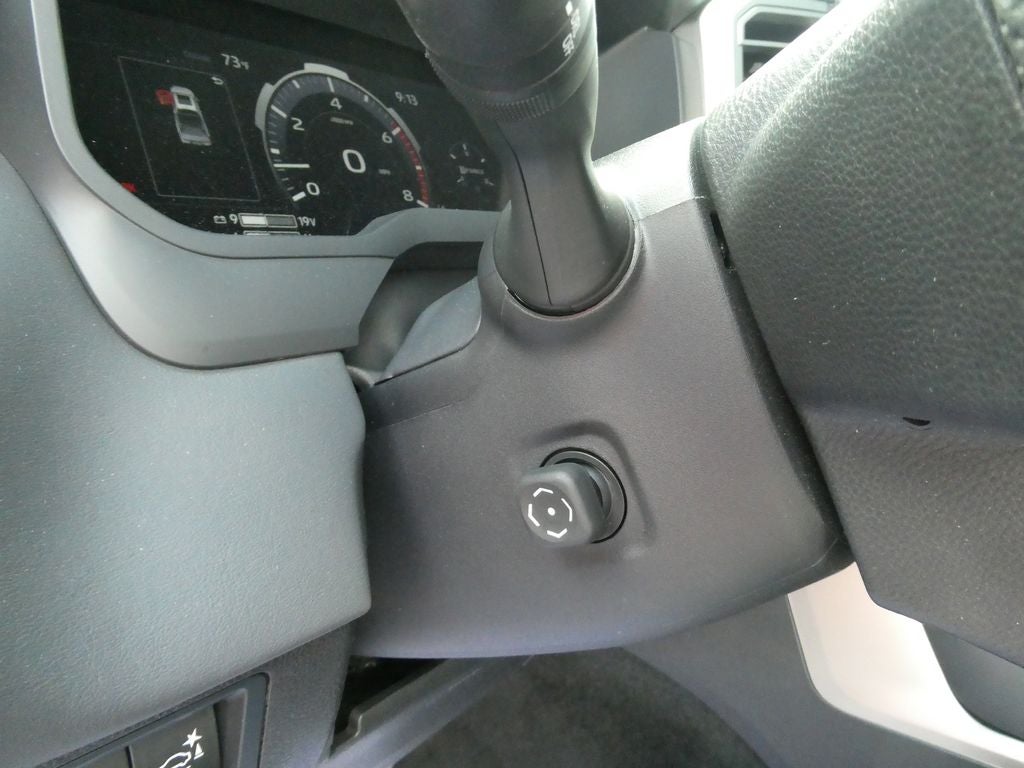 2026 Toyota Tundra 4WD 4WD Platinum CrewMax 5.5' Bed (Natl)