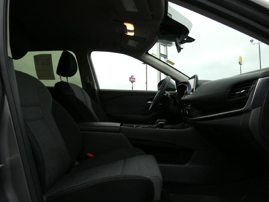 2023 Nissan Rogue FWD SV