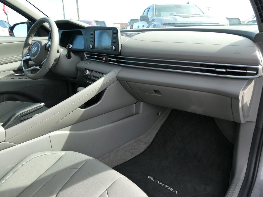 2025 Hyundai ELANTRA SEL Sport IVT