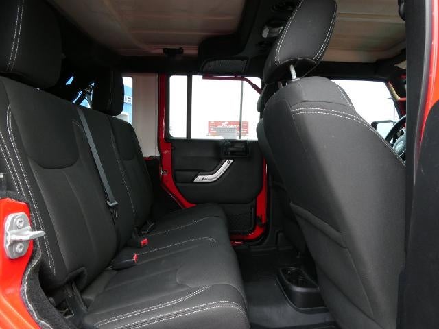 2016 Jeep Wrangler Unlimited 4WD 4dr Sahara