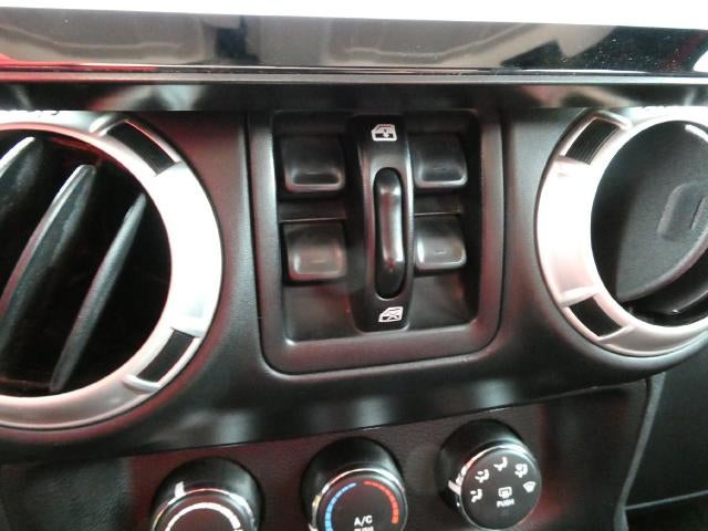 2016 Jeep Wrangler Unlimited 4WD 4dr Sahara
