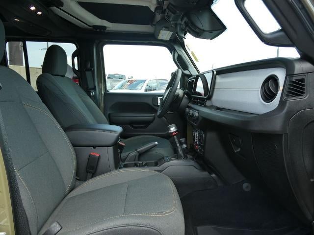2025 Jeep Wrangler 4-Door Willys 4x4