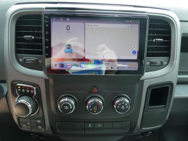 2014 RAM 1500 4WD Crew Cab 5.7 Ft Box Express