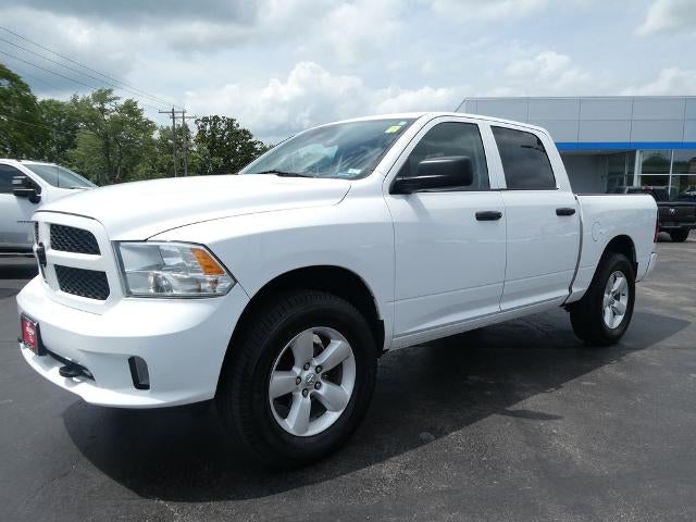 2014 RAM 1500 4WD Crew Cab 5.7 Ft Box Express