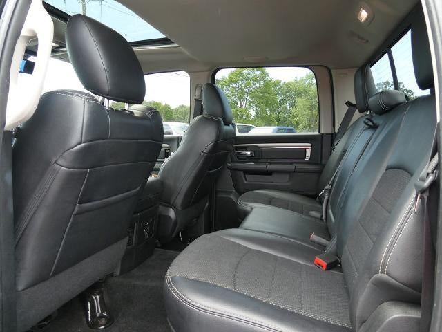 2017 RAM 1500 Night Crew Cab 4x4 5'7' Box