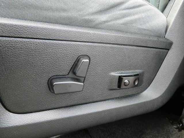 2018 RAM 1500 Big Horn Crew Cab 4x4 6'4' Box