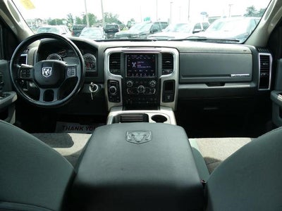 2018 RAM 1500 Big Horn Crew Cab 4x4 6'4' Box