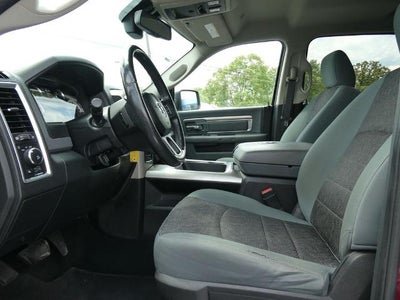 2018 RAM 1500 Big Horn Crew Cab 4x4 6'4' Box