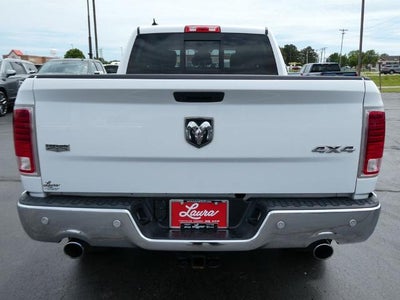 2018 RAM 1500 Laramie Crew Cab 4x4 6'4' Box
