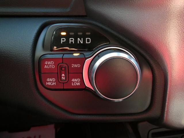 2019 RAM 1500 Big Horn/Lone Star Crew Cab 4x4 5'7' Box