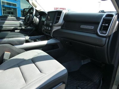 2020 RAM 1500 Big Horn Crew Cab 4x4 5'7' Box