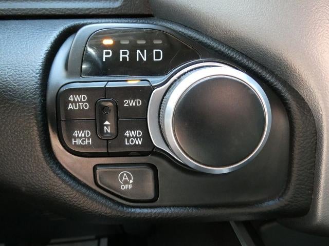 2020 RAM 1500 Big Horn Crew Cab 4x4 5'7' Box