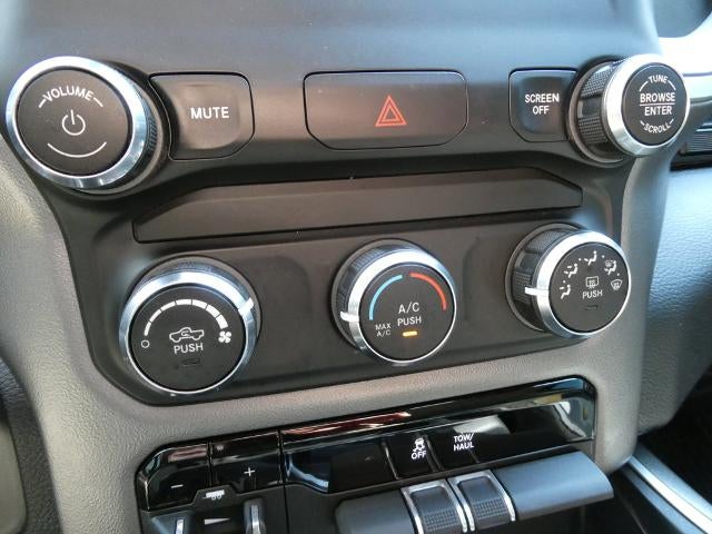 2020 RAM 1500 Big Horn Crew Cab 4x4 5'7' Box